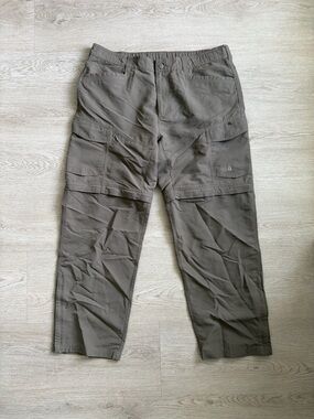 The North Face Men's Dark Olive Green Cargo Pants